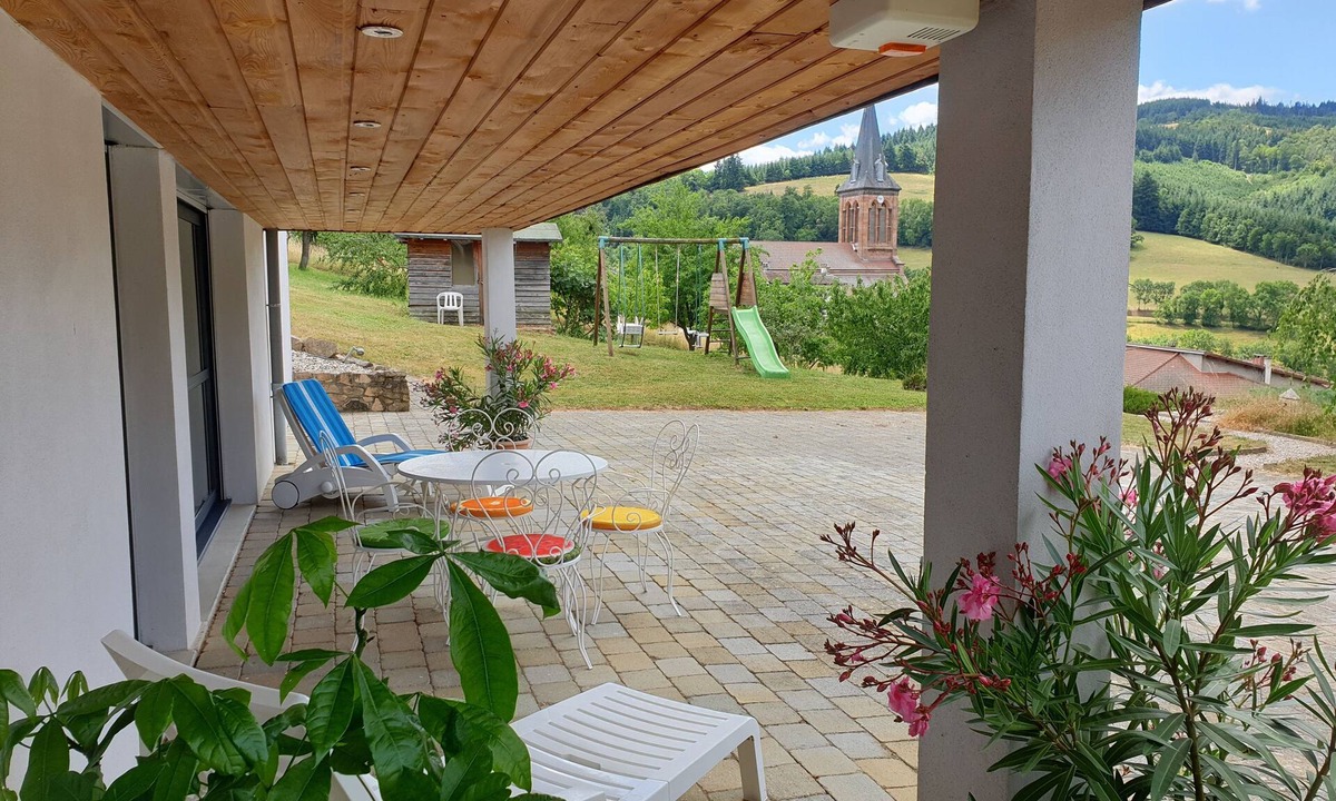 Valsonne Apartment | Quiet contemporary cottage