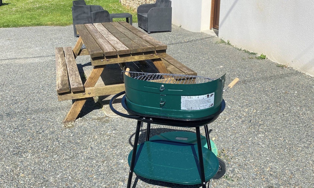 Clere-les-Pins House | Quiet country house