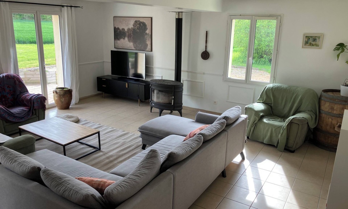 Guainville House | Quiet country house facing the forest, 1 hour from Paris