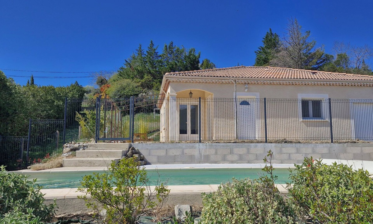 Aubignas House | Quiet country house with private pool