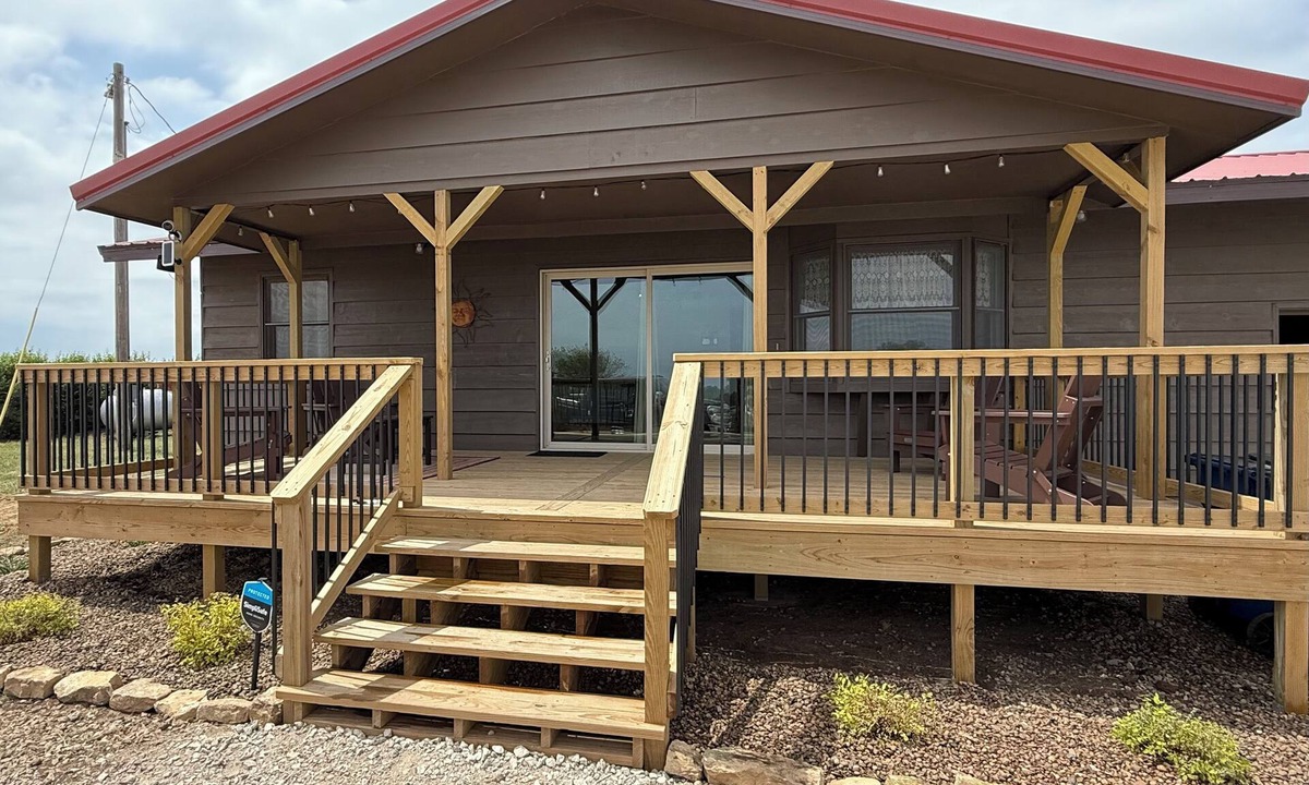 Salina House | Quiet Country Stay Near I-70 & Salina