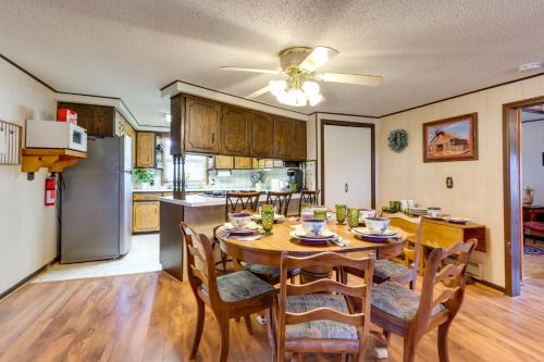 Weaubleau House | Quiet Countryside Weaubleau Home w/Patio & Grill!