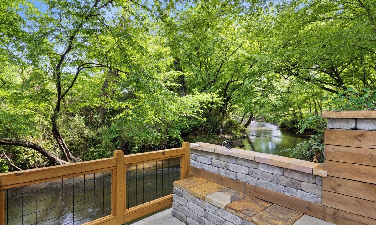 Mineral Bluff Cabin | Quiet Creekside Retreat @ Autumn's Bend! Private-Games-Firepit