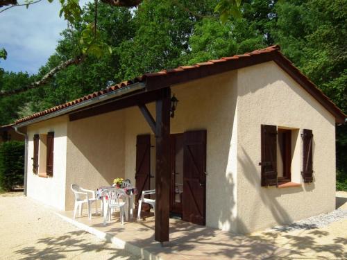 Gavaudun Ski Chalet | Quiet Dordogne Escape