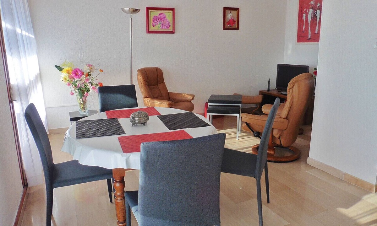 Avignon Apartment | Quiet downtown apartment +/- garage