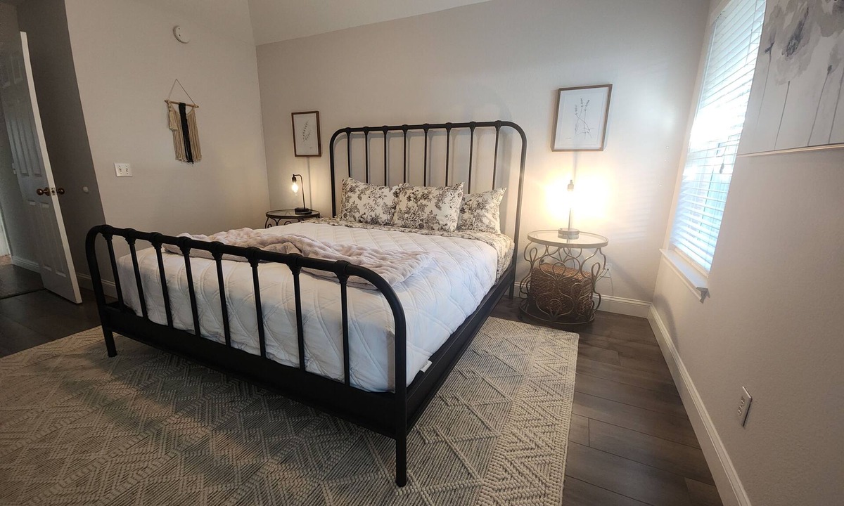 Roanoke House | Quiet Downtown Roanoke Home