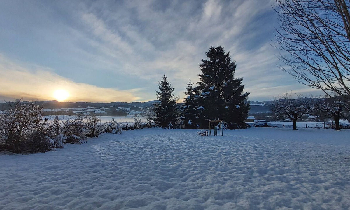 Saint-Geoire-en-Valdaine Villa | Quiet house, ideal for families!