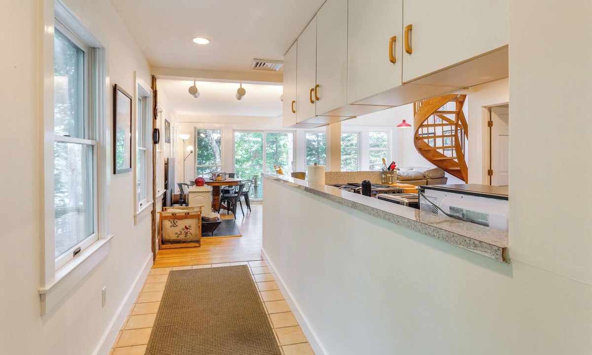 Freeport House | Quiet Freeport Home on Casco Bay w/Fire Pit