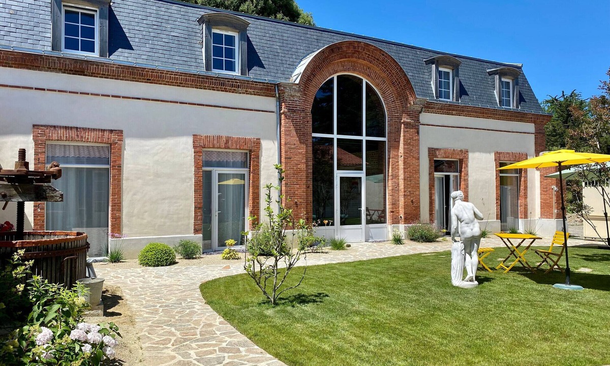 La Bernerie-en-Retz Cottage | Quiet gîte next to orchard - guests