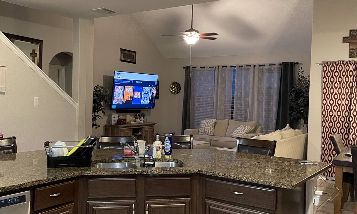 Fort Worth House | Quiet Golf Community 2bedroom Office home Pet Friendly