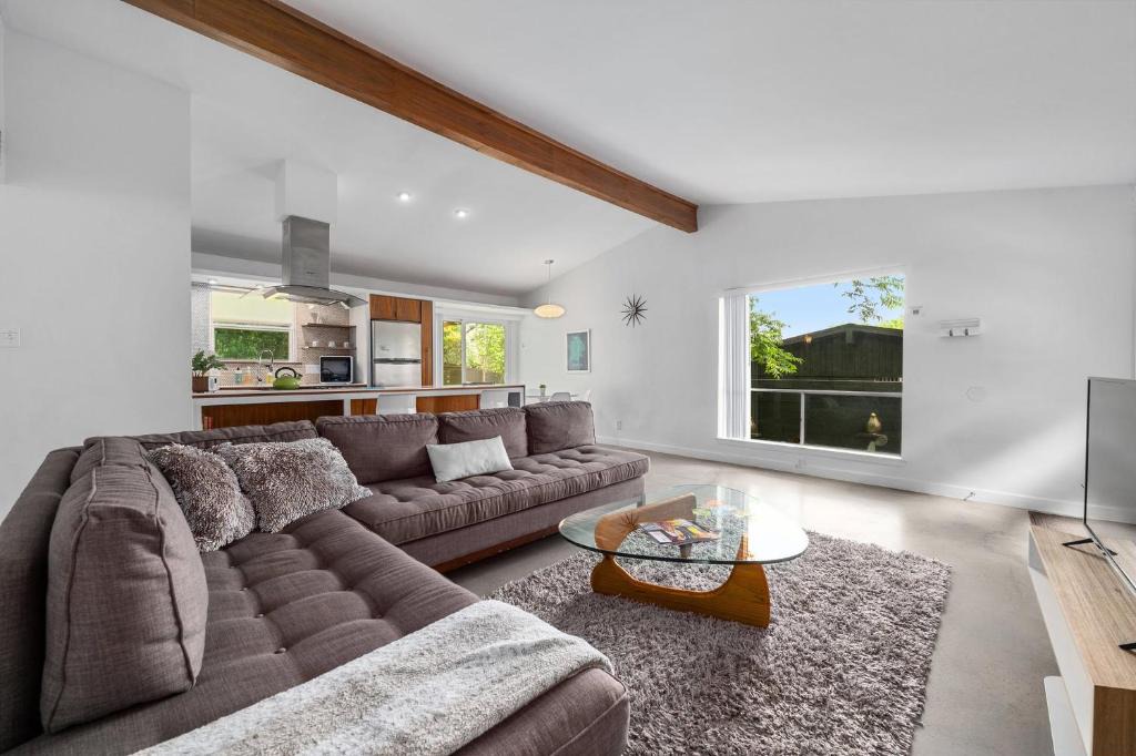 South River City House | Quiet Haven with Huge Fenced Yard Fast Internet by Lodgewell