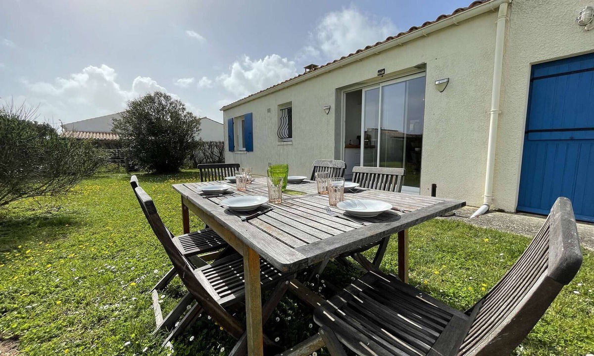Saint-Denis-d'Oleron House | Quiet House 3 Rooms, Sleeps 6, WiFi, Parking