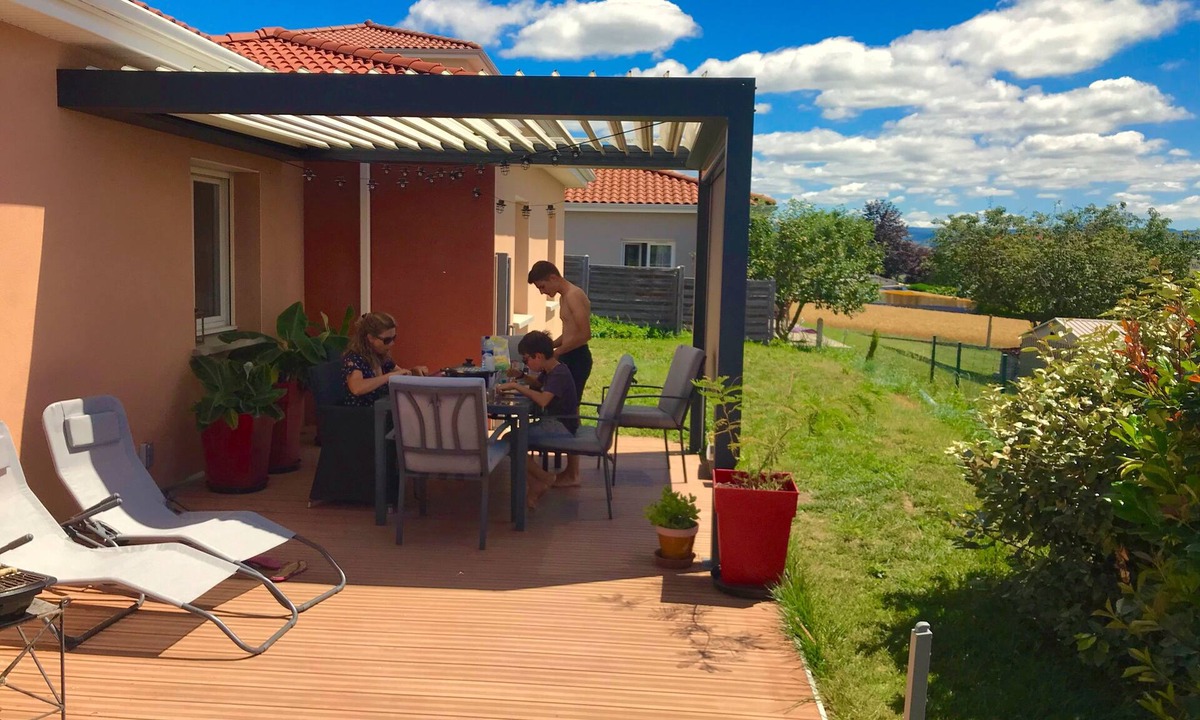 Orbeil House | Quiet house and garden for 6 near the volcanoes