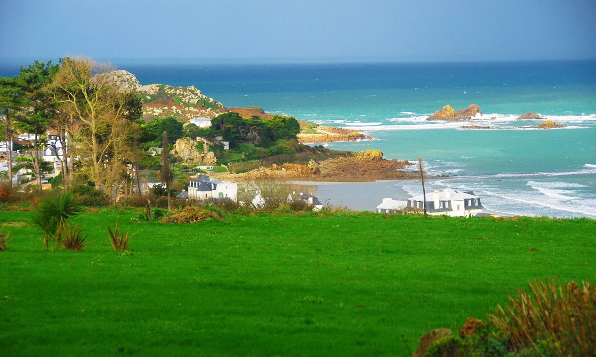 Plougasnou House | Quiet house facing the sea