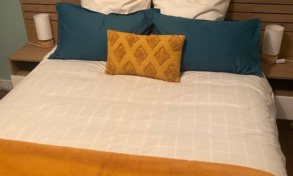 Amiens House | Quiet House