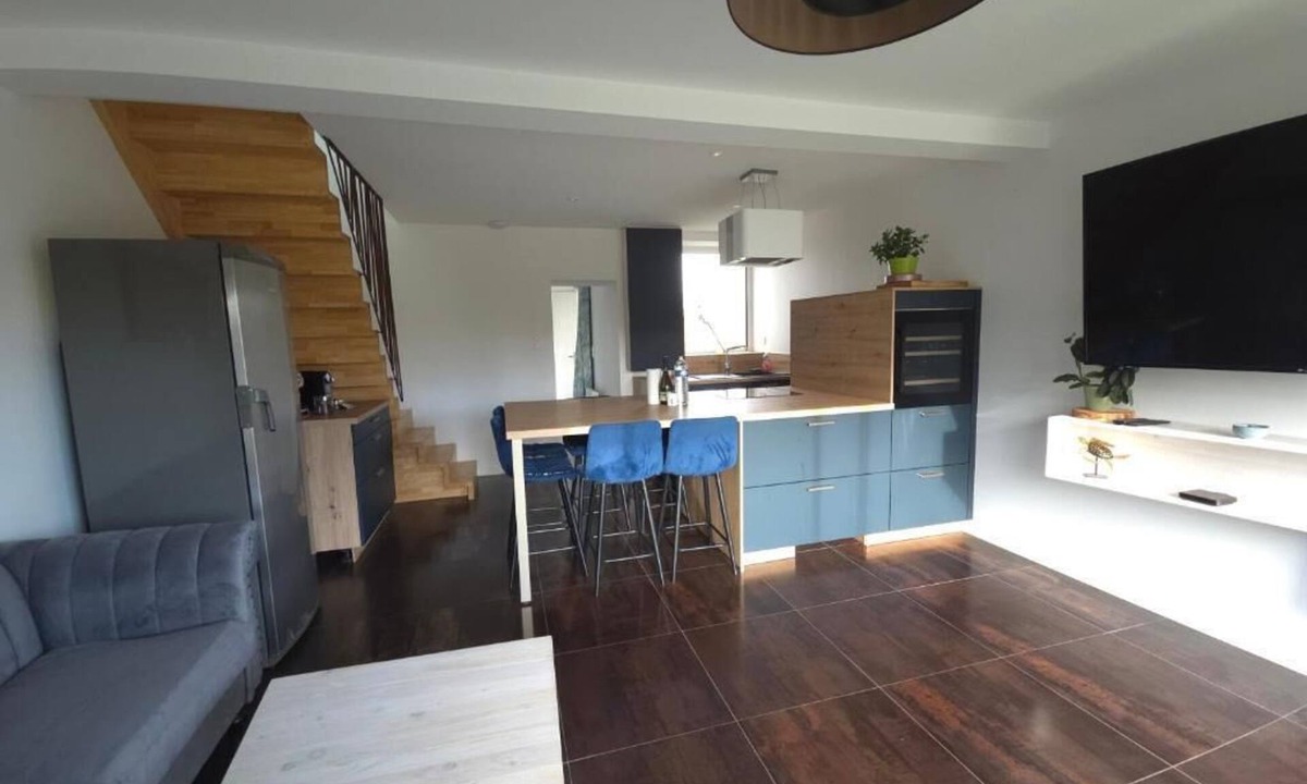 Frossay House | Quiet house