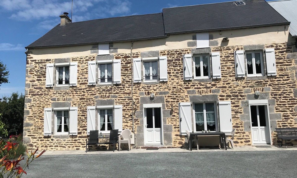 Brehal Bed & Breakfast | Quiet house near the sea