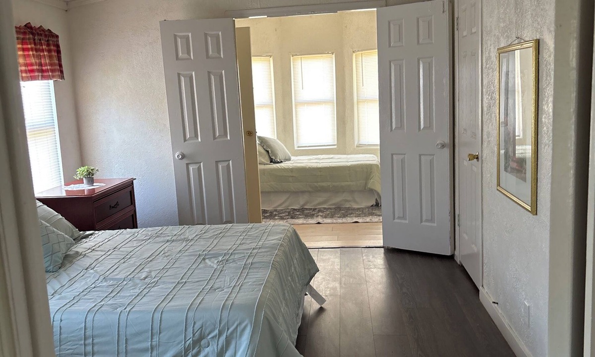 Emlyn House | Quiet Kentucky Retreat Clean, Comfortable