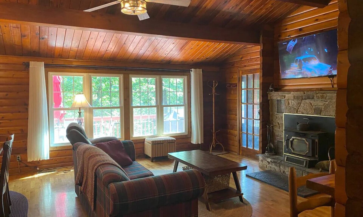 Great Cacapon Cabin | Quiet Log Cabin with private river access and hot tub
