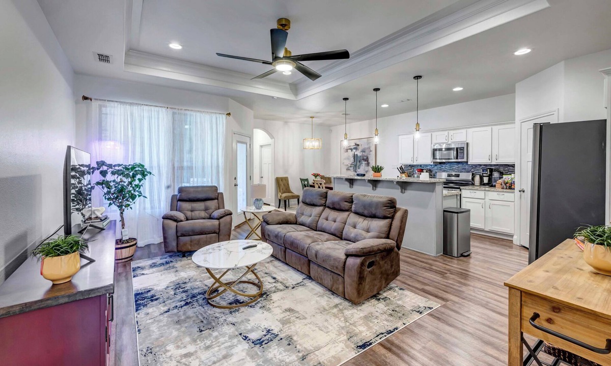 Odessa House | Quiet Modern 3BR Home Patio & Workspace