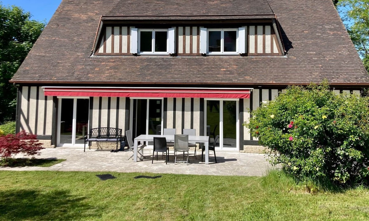 Villers-sur-Mer Villa | Quiet Normandy house 300M from the beach for up to 5 people