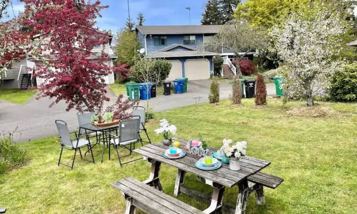 Haller Lake Apartment | Quiet North Seattle Stay Near Transit & Parks