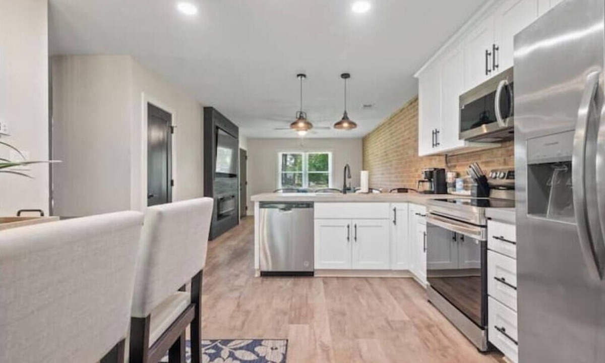 Portsmouth House | Quiet & Private, Comfy Beds, Fire Pit, & Bikesnn