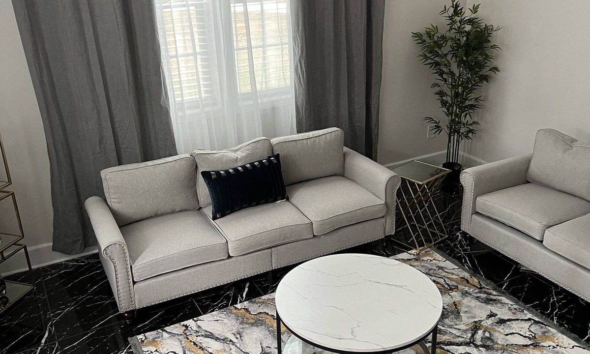 Monticello House | Quiet relaxing home