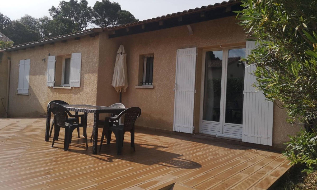 Bagnols-sur-Ceze House | Quiet villa
