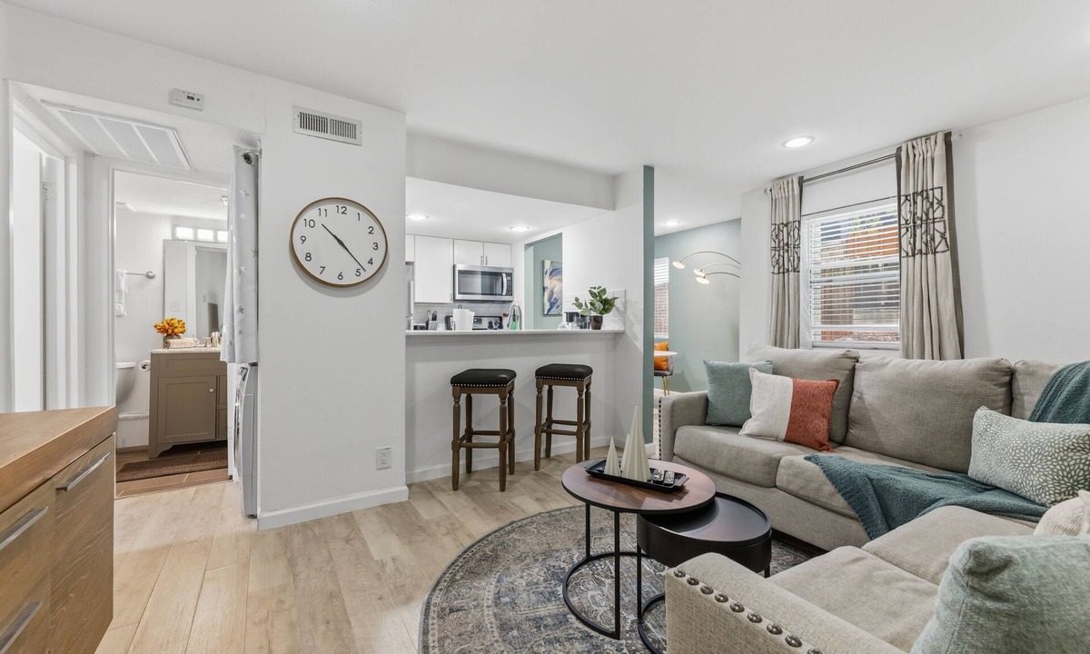 Clarksville Condo | Quiet & Walkable - Stylish Condo With Local Vibe