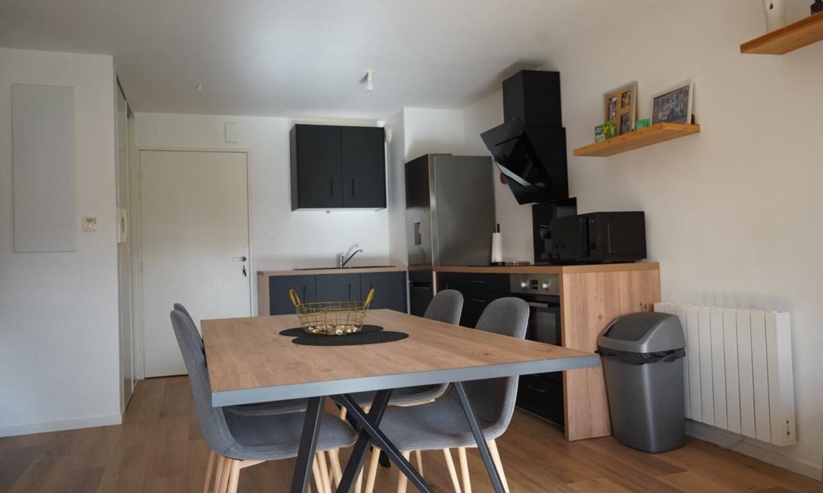 Miniac-Morvan Apartment | Quiet, warm apartment