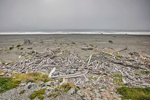 Gold Beach House | Quiet Waterfront Escape with Hot Tub and Beach Access!