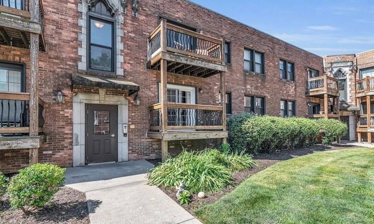 West Plaza Condo | Quiet West Plaza Retreat – Spacious 1BR in Prime KC Location