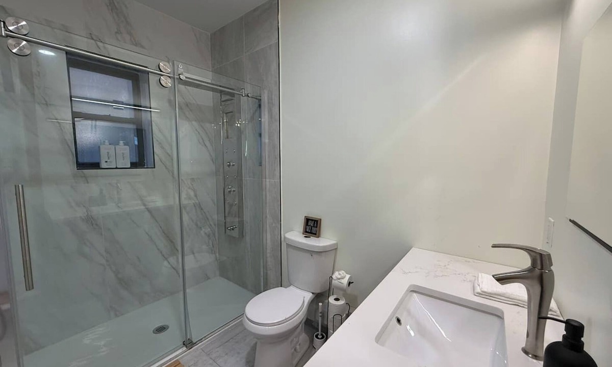 Jersey City Apartment | Quiet Winter Luxury