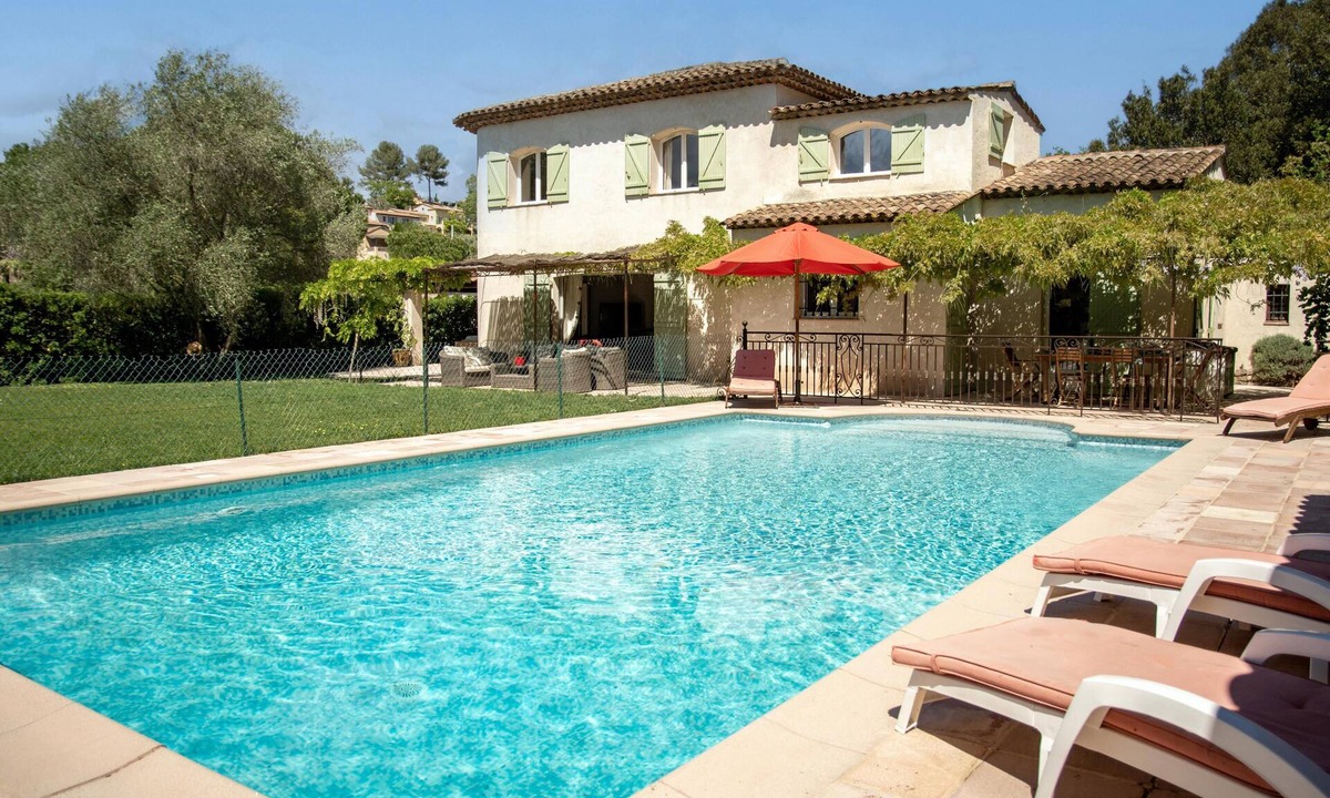 Valbonne Villa | Quietly located, luxury villa with private pool
