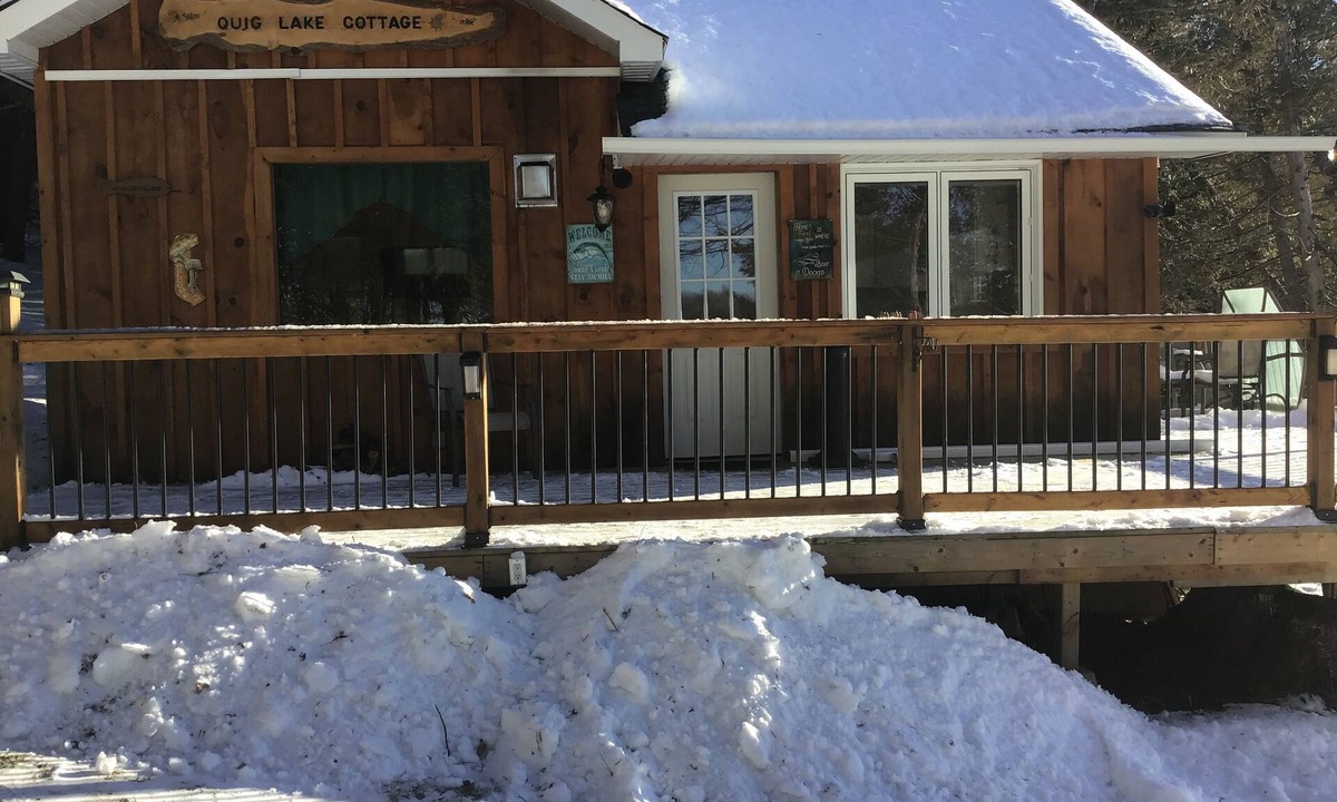 Lanark Highlands Cottage | Quig lake cottage