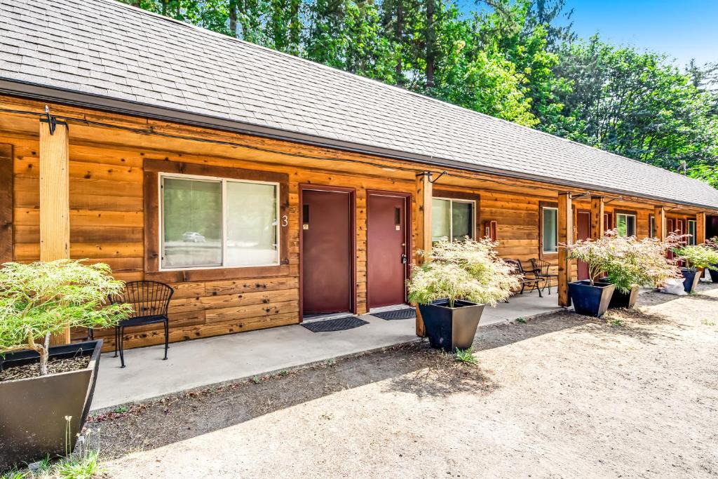 Quilcene House | Quilcene Lodge at Mount Walker Inn