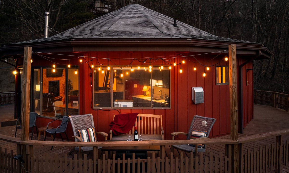 Basye House | Quirky & Peaceful Yurt Treehouse w/360 views/Hike/Golf/Lake Laura