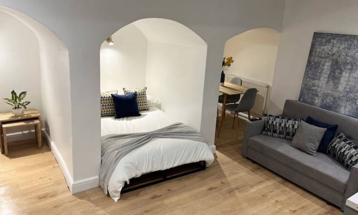 Dartmouth Park Apartment | Quirky studio flat in London