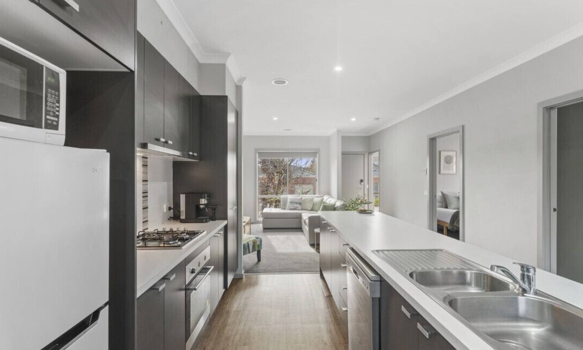Brown Hill Apartment | Quite unit for families and workers close to CBD