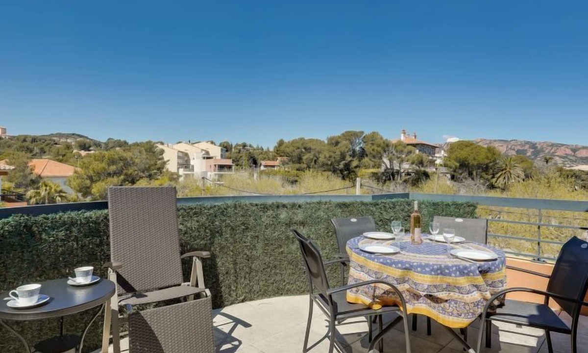 Le Dramont Apartment | Résidence Cap Marine by Interhome