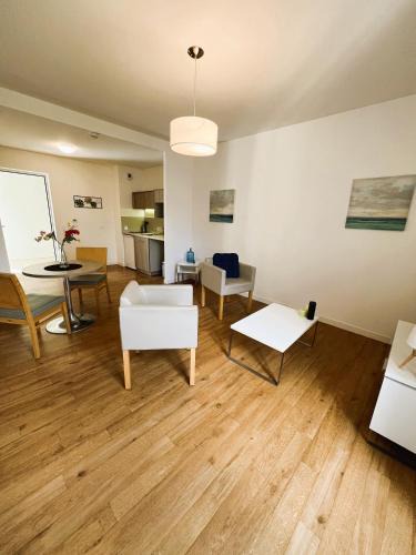 Laval Apartment | Résidence de Laval