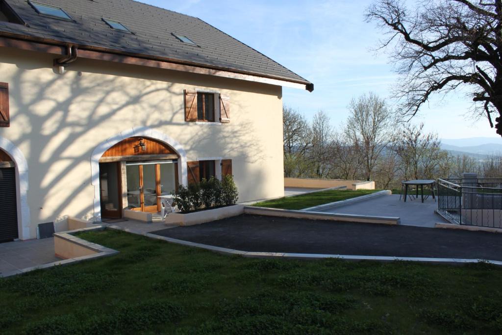 Copponex Apartment | Résidence du Château