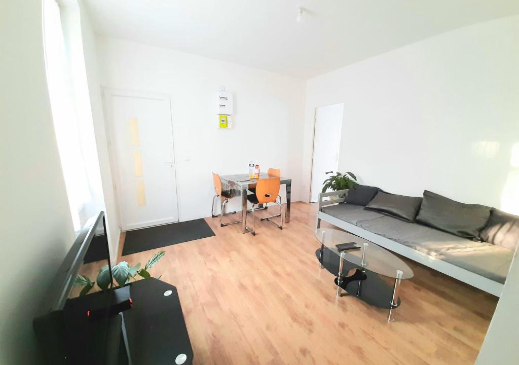 Survilliers Apartment | Résidence du Houx - 2 (Astérix, Aéroport CDG.)