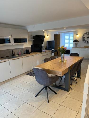 Conflans-sur-Lanterne Apartment | Résidence du lion d'or