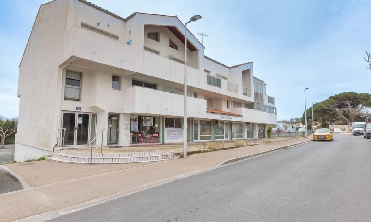 Meschers-sur-Gironde Apartment | Résidence Le Centre by Interhome