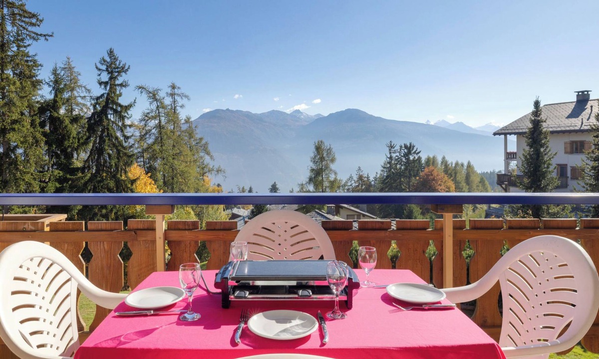 Montana Apartment | Résidence Le Chalet 5 by Interhome
