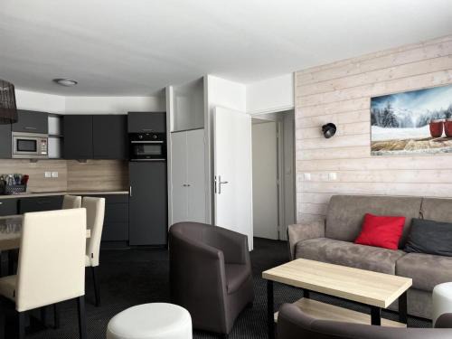 Eaux-Bonnes Apartment | Résidence Le Portillo - Piscine - 3 Pièces pour 8 Personnes MAE-4883