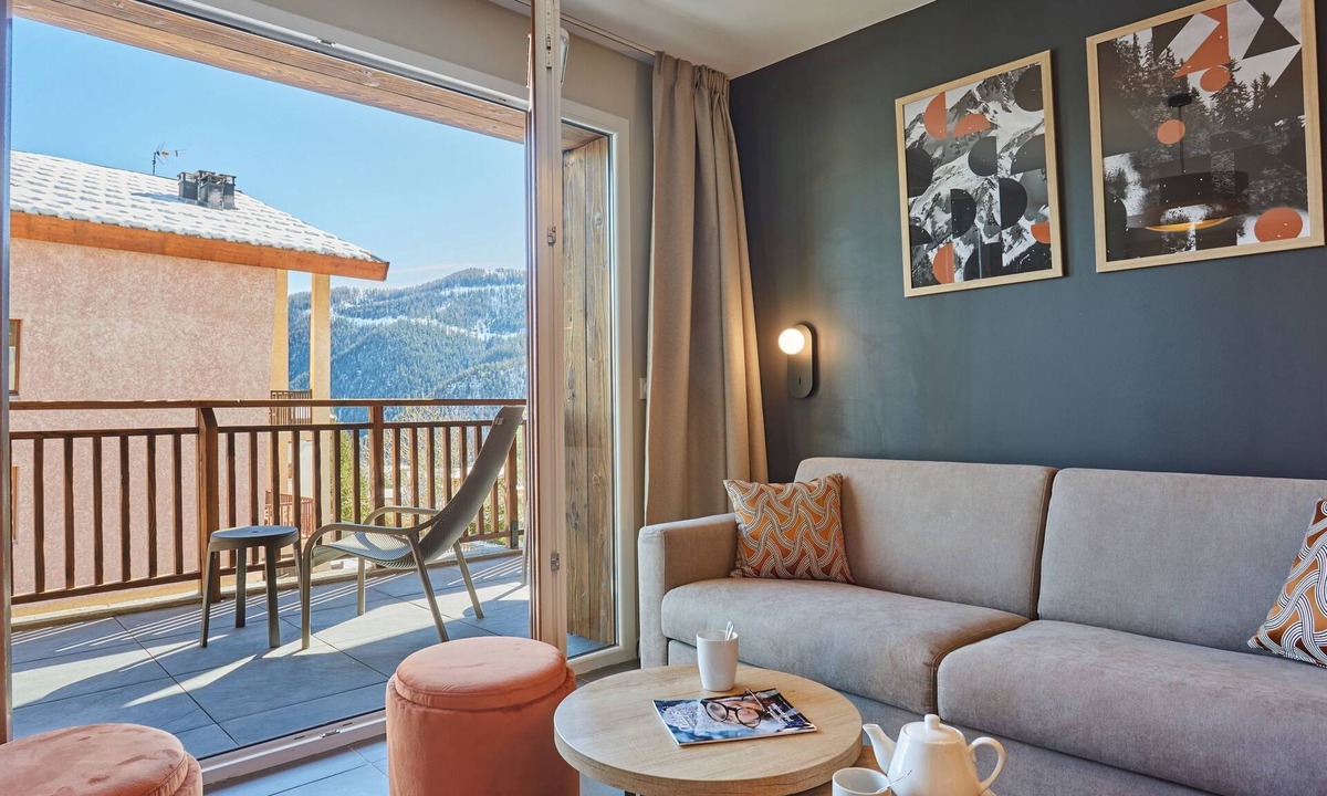 Saint-Etienne-de-Tinee Apartment | Résidence Odalys Le Mont d'Auron by Interhome