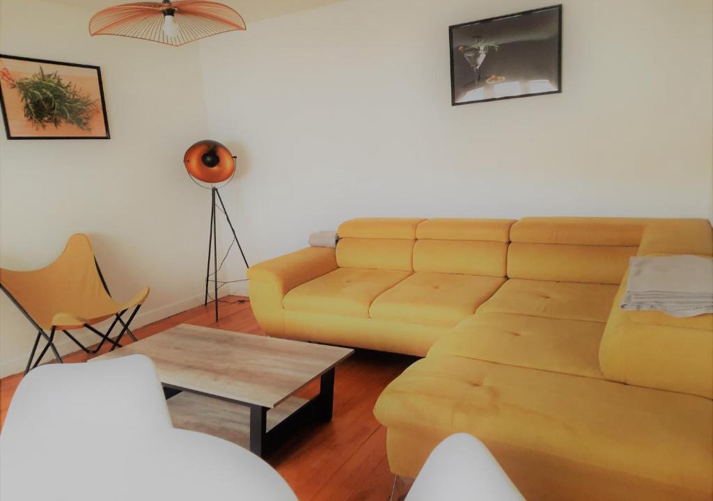 Ancy-Dornot Apartment | Résidence Romarin